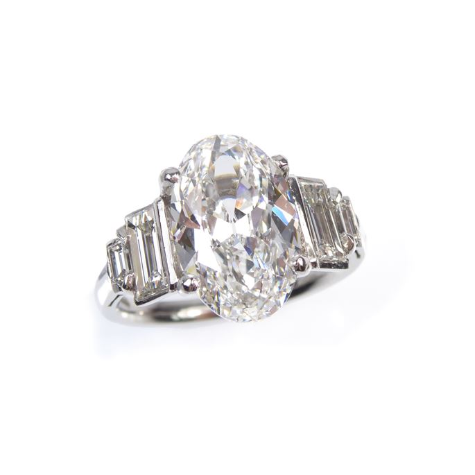 Single stone oval cut diamond ring, claw set with a 3.01ct F VS2 diamond | MasterArt